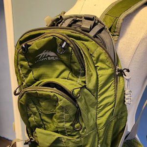 Camping backpacking green backpack